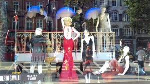 one of my favourite window displays... so 1920's